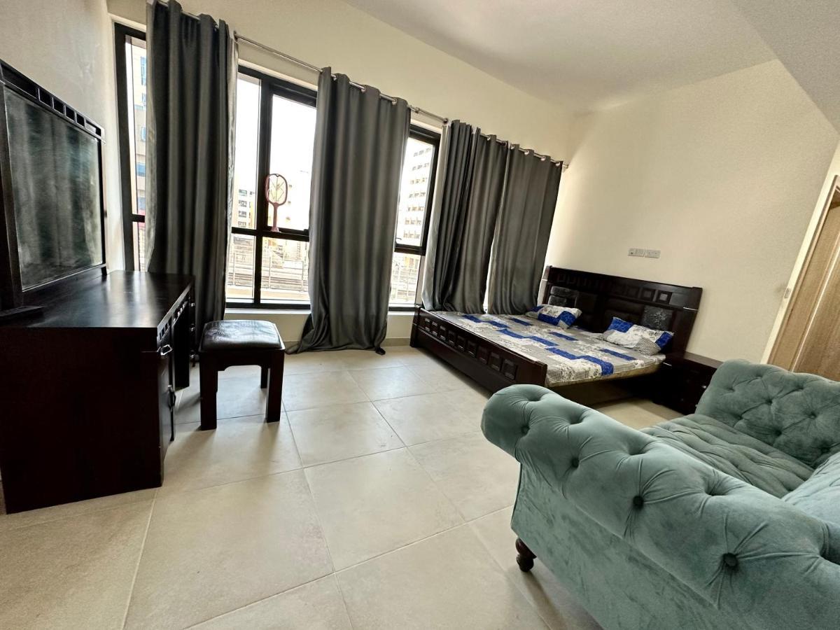 Private Bed Room With Attached Washroom, 2Bhk Sharing Flat Dubai Bagian luar foto